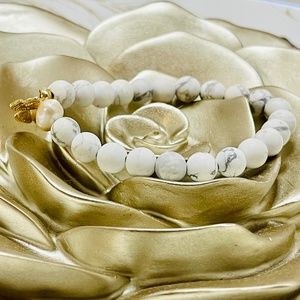 Howlite Crystal Healing Bracelet